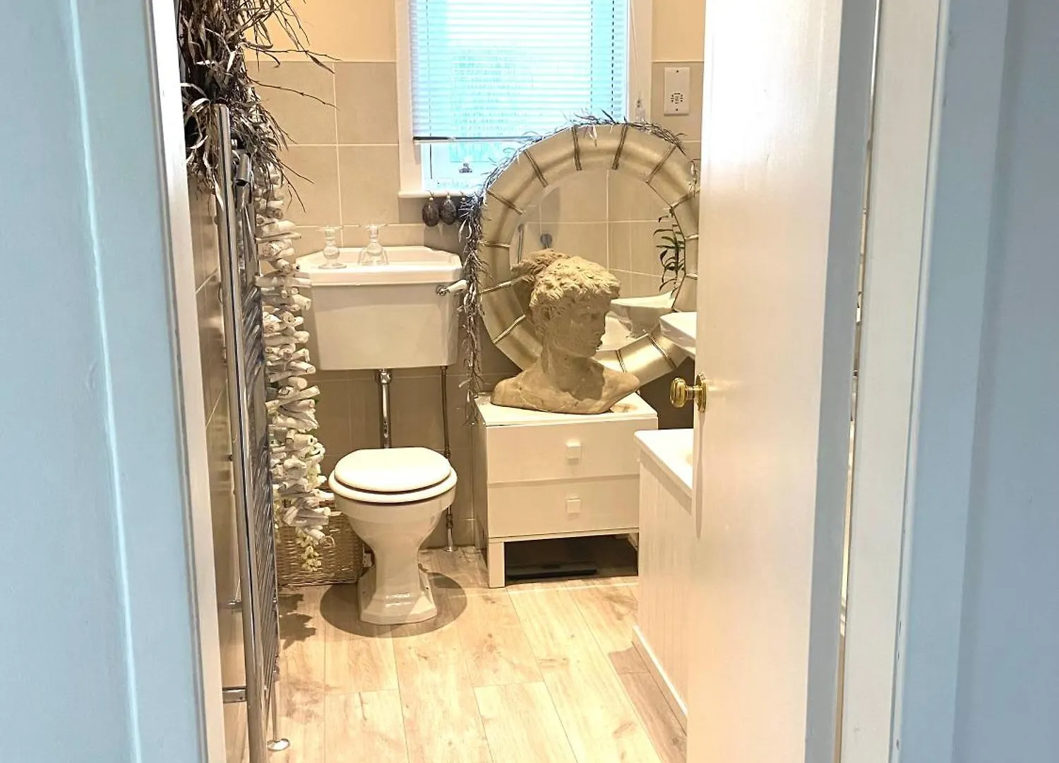 Rum i privatbostad Wonderwall - Huge City Garden Room In Luxury House - Free Parking Edinburg